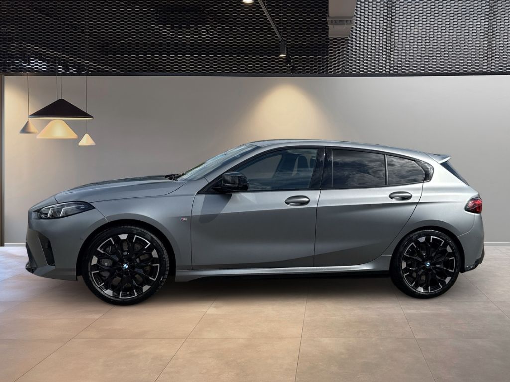 BMW M135 xDrive M Sportpaket Pro Harman Kardon foto 3