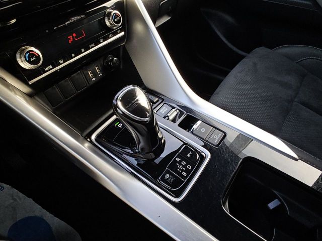 Eclipse Cross 2.4 MIVEC PLUS Hybrid 4WD