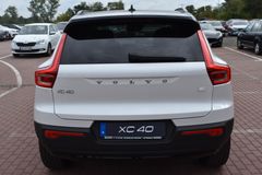 Fahrzeugabbildung Volvo XC40 T5 RC R-Design *RFK*BLIS*ACC*AHK