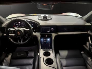 صورة مصغرة 11 لـ 2020 Porsche TAYCAN