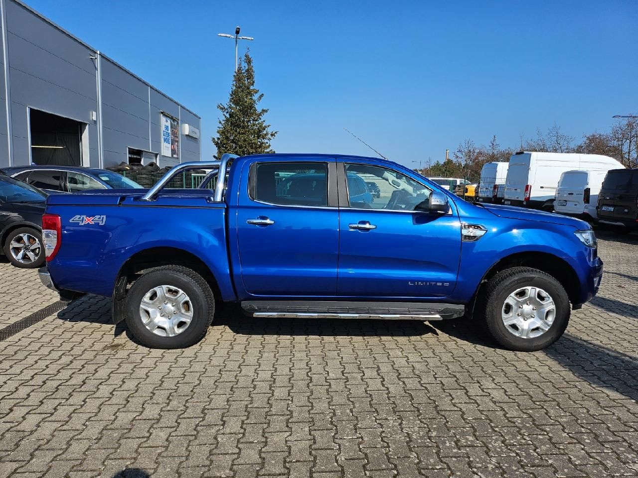 Fahrzeugabbildung Ford Limited Doppelkabine 4x4 Kommissionsg.