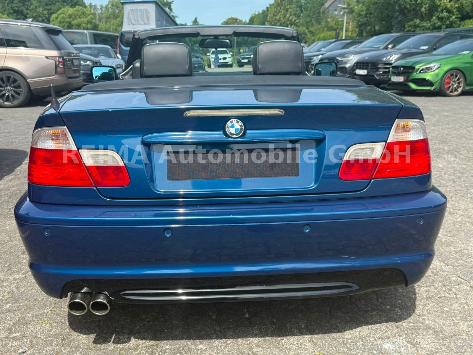 Fahrzeugabbildung BMW 320i Cabrio M-Sport Paket,