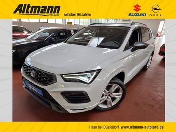 Fotografie Seat Ateca FR Schiebedach digital Anzeige PDC Kamera