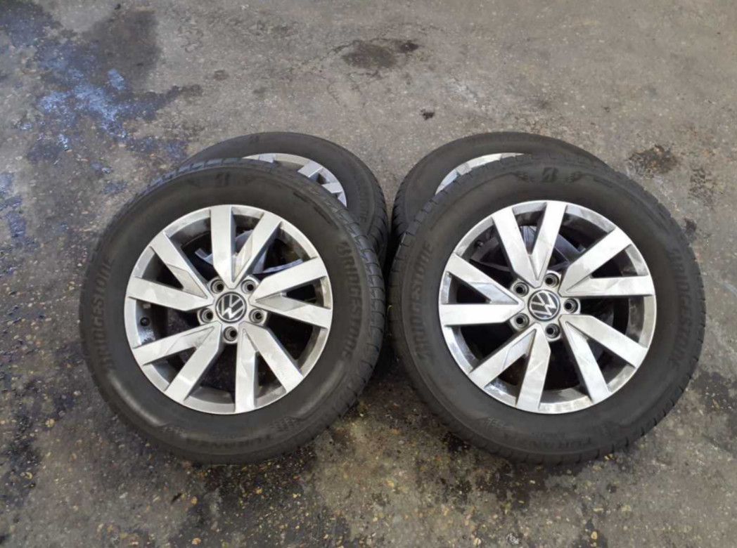 Fahrzeugabbildung Volkswagen Passat V 2.0d DSG Business LED/ACC/VIRTU/MASS/8F