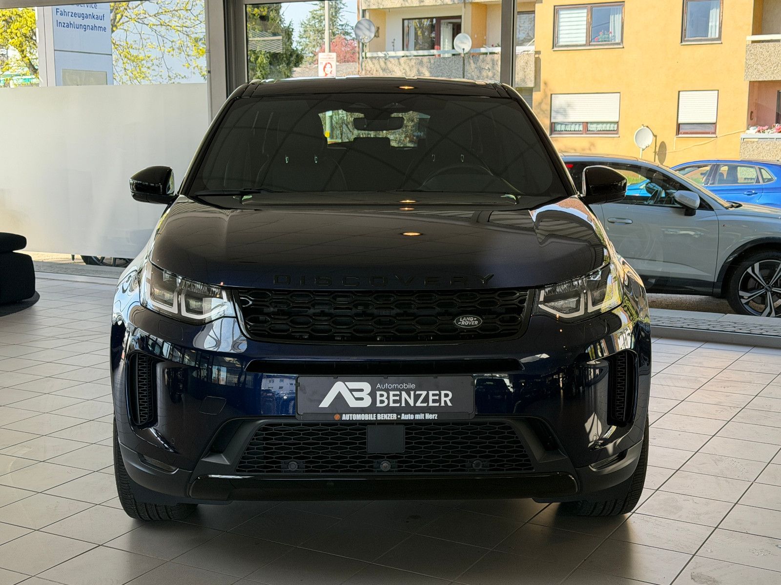 Fahrzeugabbildung Land Rover Discovery Sport S /360°KAM/ACC/NAVI/SHZ/L-HEIZUN