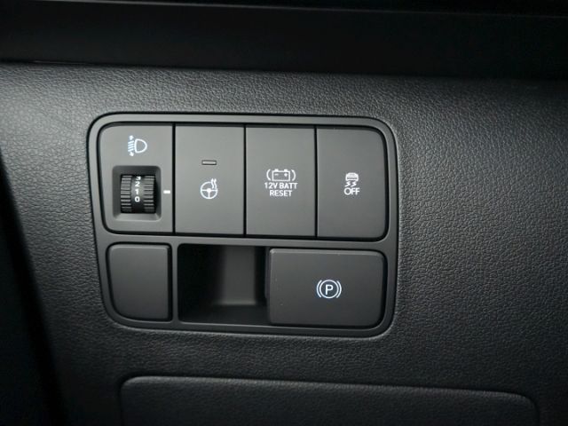 STARIA HEV PRIME AUTOMATIK 9-SITZER+VOLL LED+NAV