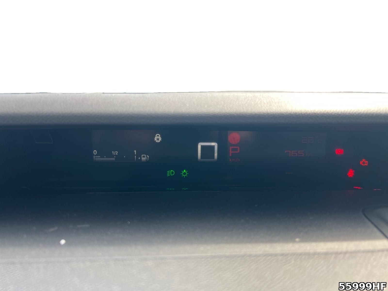 Fahrzeugabbildung Citroën C3 Aircross Plus Hybrid 145 PS AT