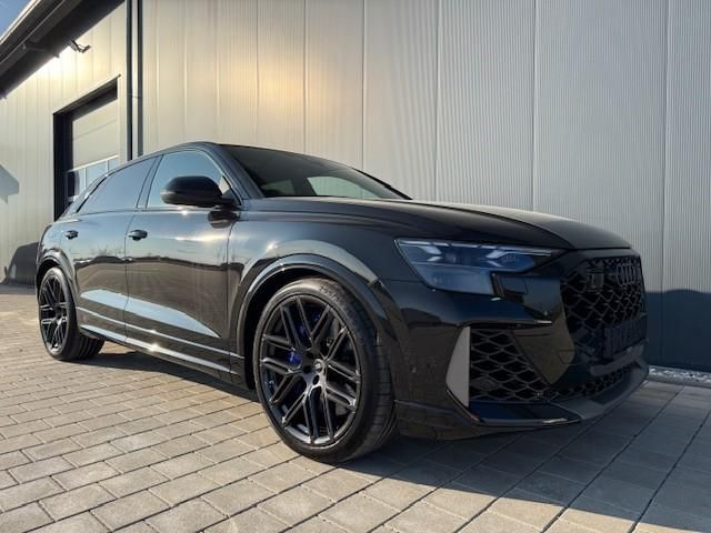 Image of Audi RSQ8
