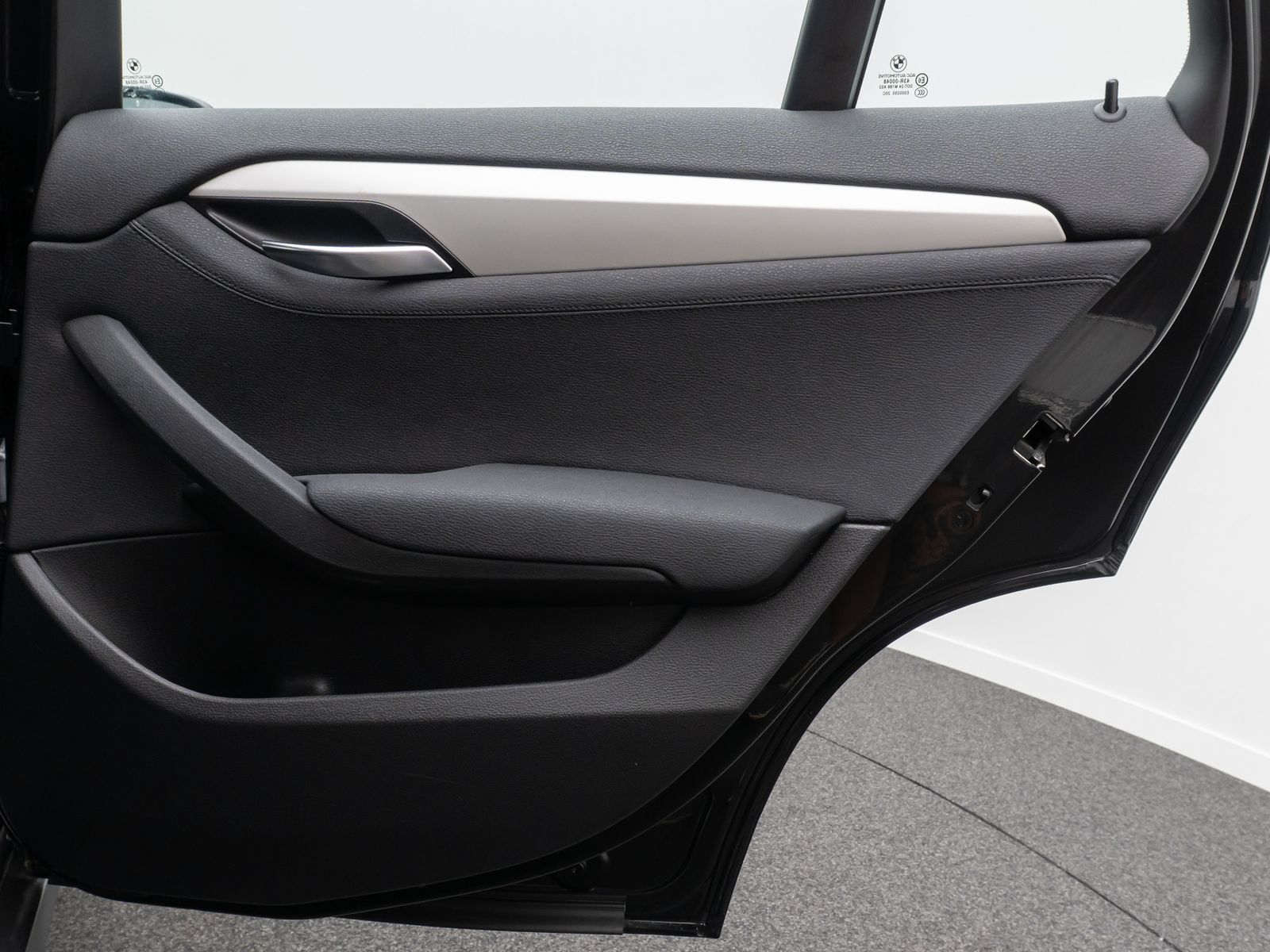 Fahrzeugabbildung BMW X1 sD18d PDC HiFi Leder KlimaAut Multilenkrad LM