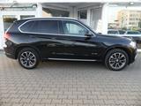 BMW X5 xDrive 35 i HUD Soft Close 360° 4-Zonen Klima - BMW X5 mit Benzin-Antrieb: Geländewagen