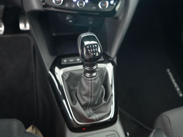 Corsa F FACELIFT GS+LED LICHT+NAVI+RÜCKFAHRKAMER