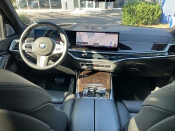 BMW X7 - 8