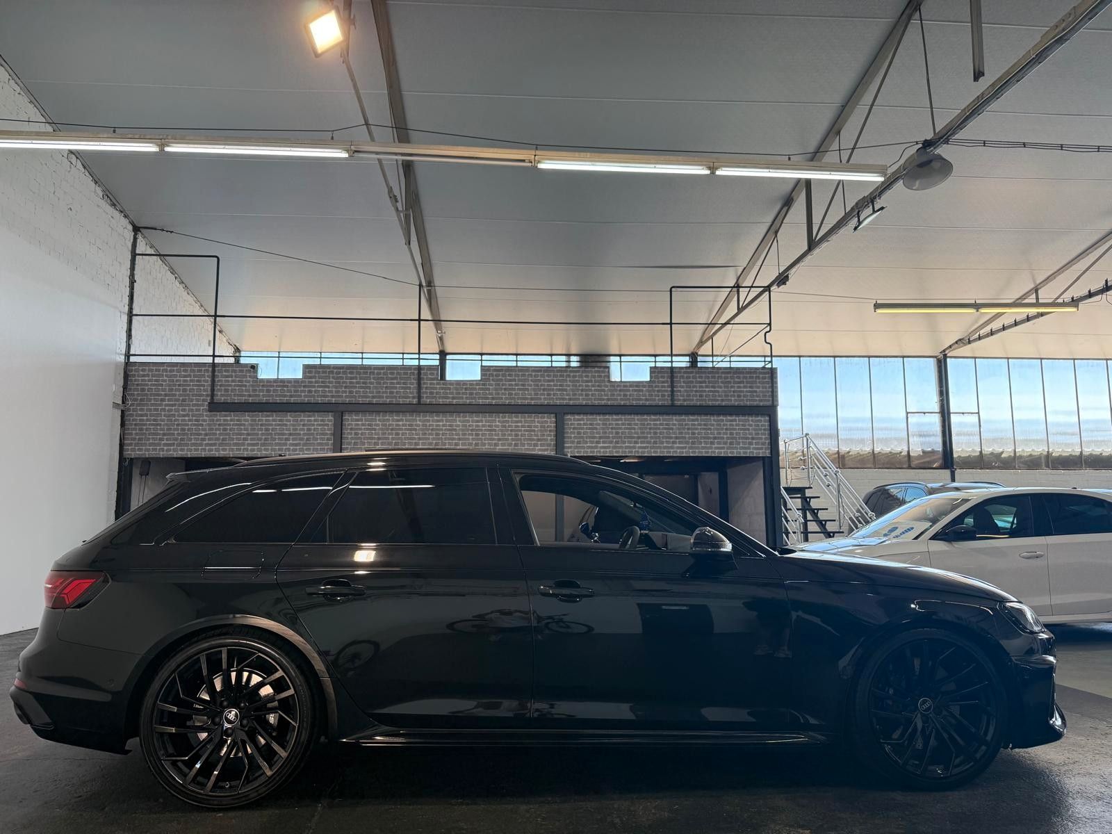 Audi RS4 RS 4 Avant 2.9 TFSI quattro foto 10
