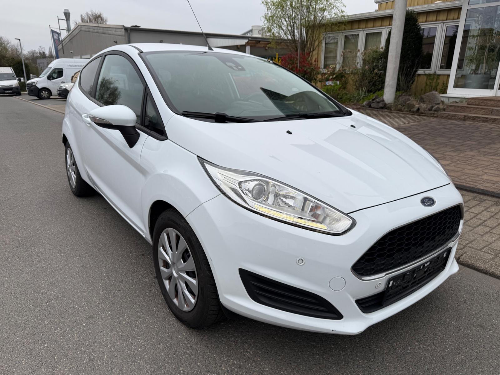 Ford Fiesta Trend KLIMA NAVI EFH PDC LED EU6