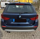 BMW X1 xDrive20i  - BMW X1 aus 2012 mit Benzin-Antrieb: Geländewagen