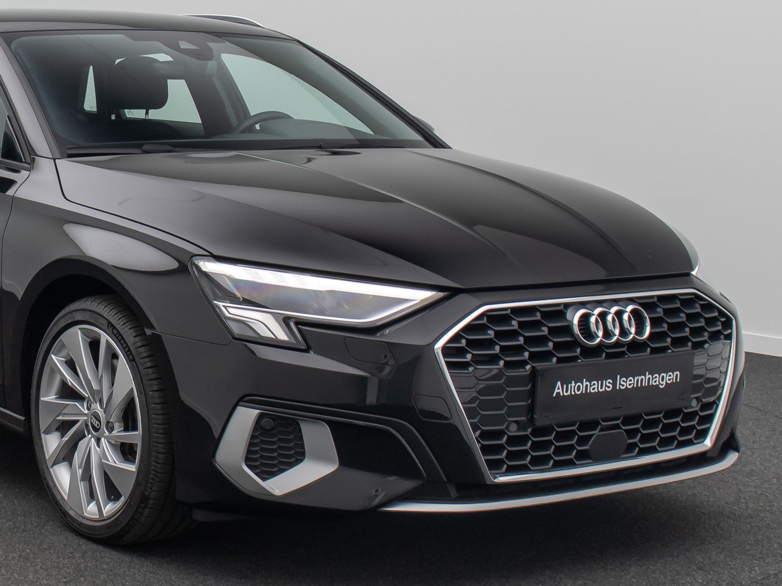 Fahrzeugabbildung Audi A3 35 TFSI Sportback LED PDC Sound Tempomat AHK