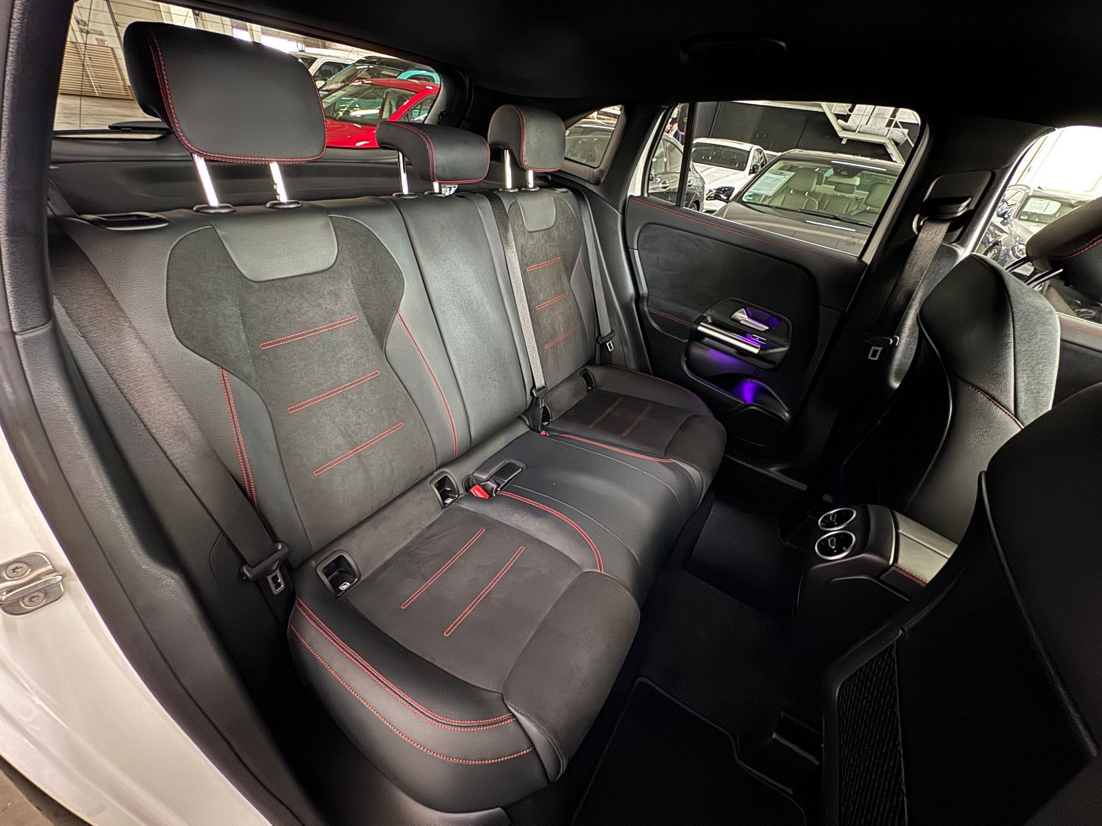 Fahrzeugabbildung Mercedes-Benz GLA 200 d 8GT AMG LINE PLUS MBUX DISTRONIC 19ALU