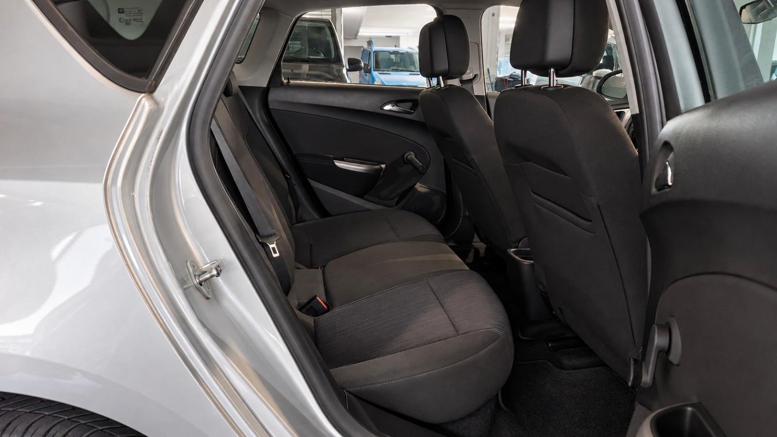 Opel Astra J Lim. 5-trg Edition *Erst 78tkm*Automatik
