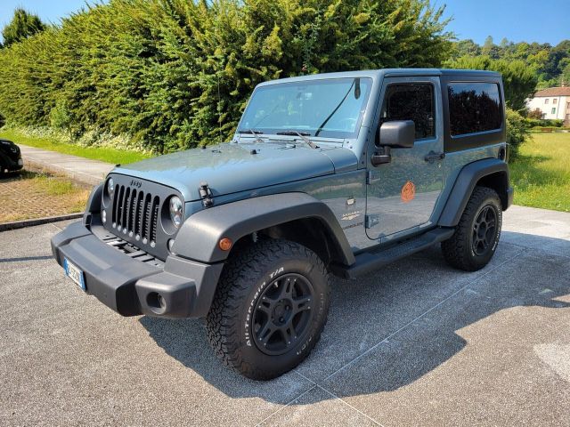 Jeep Wrangler 2.8 CRD 200cv DPF Sahara Auto