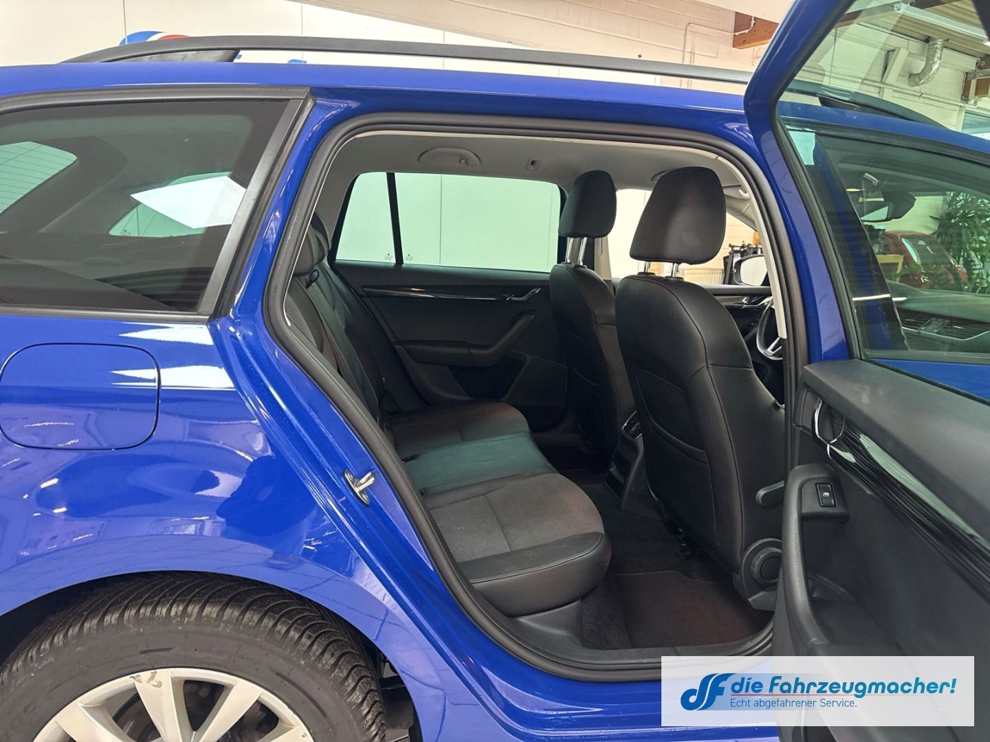 Fahrzeugabbildung SKODA Octavia Combi Style 1.6 TDI DPF Navi Sperrdiff.