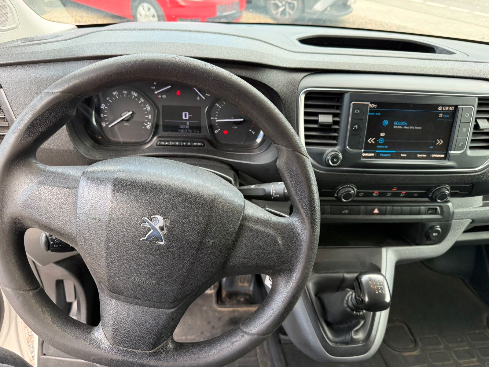 Fahrzeugabbildung Peugeot Expert Kasten Premium L2