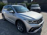 Volkswagen Tiguan R-Line/ACC/DAB/Kamera/Anhängerkupplung - Volkswagen Tiguan: Anhängerkupplung