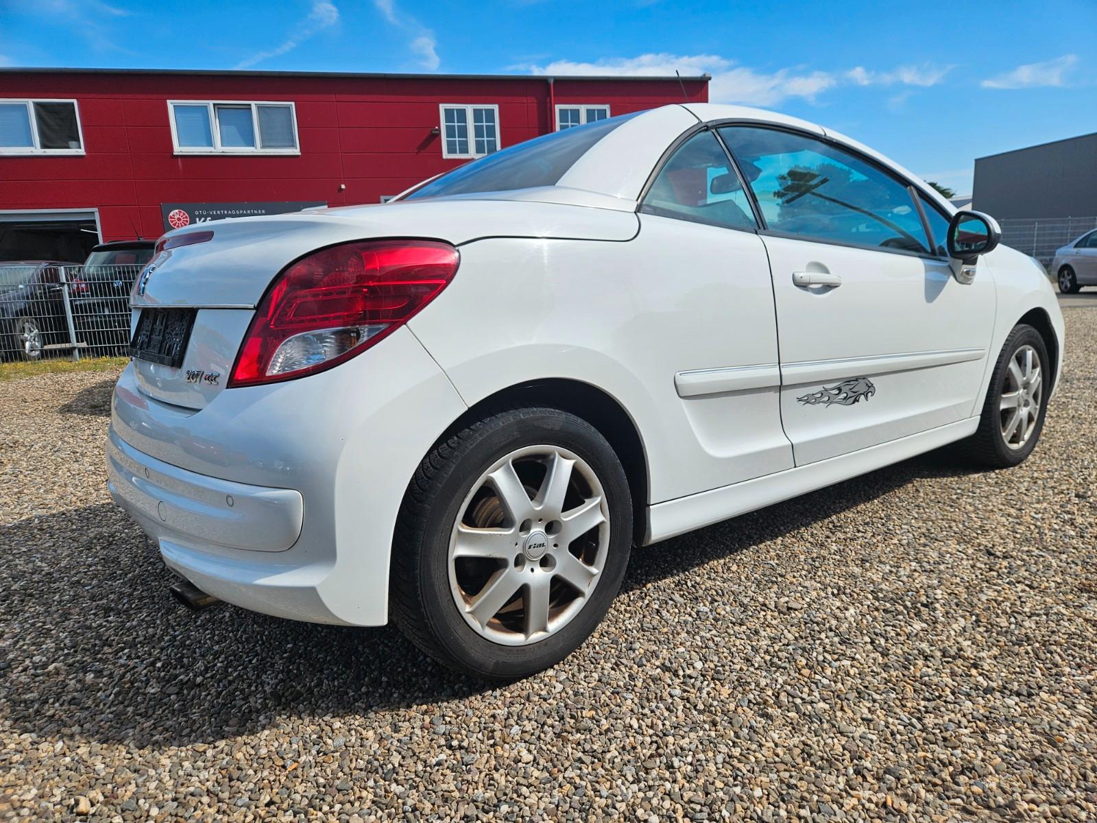 Peugeot 207 CC Cabrio-Coupe Platinum Voll Leder 113000KM