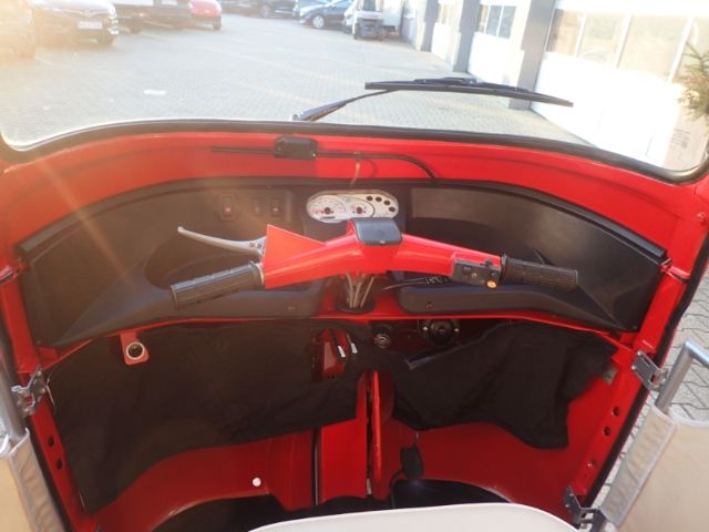 Fahrzeugabbildung Piaggio Ape Calessino 200 wenig Kilometer