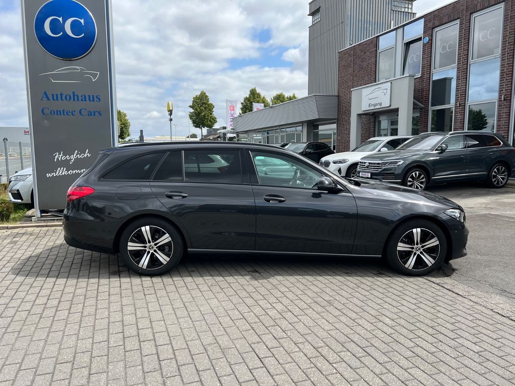 Image of Mercedes-Benz C 220