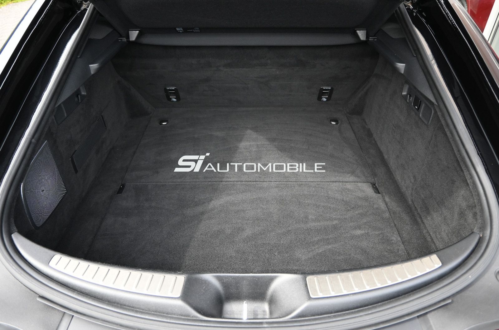 Fahrzeugabbildung Mercedes-Benz AMG GT 43 Aut. °ACC°HEAD-UP°STANDHEIZ°V8-STYLING