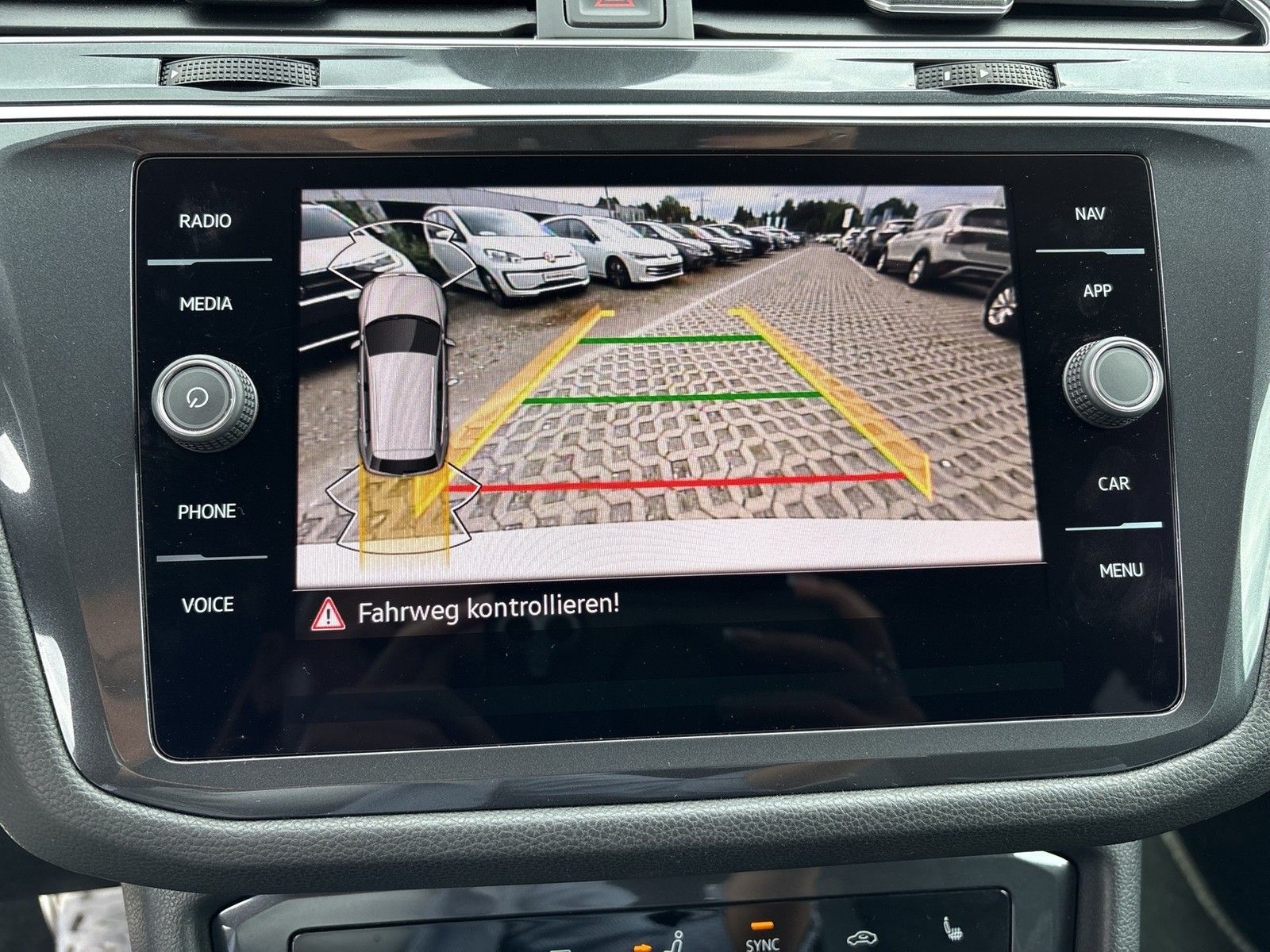 Volkswagen Tiguan Allspace 2.0 R-LINE 4X4 7SITZE STANDHZ foto 13