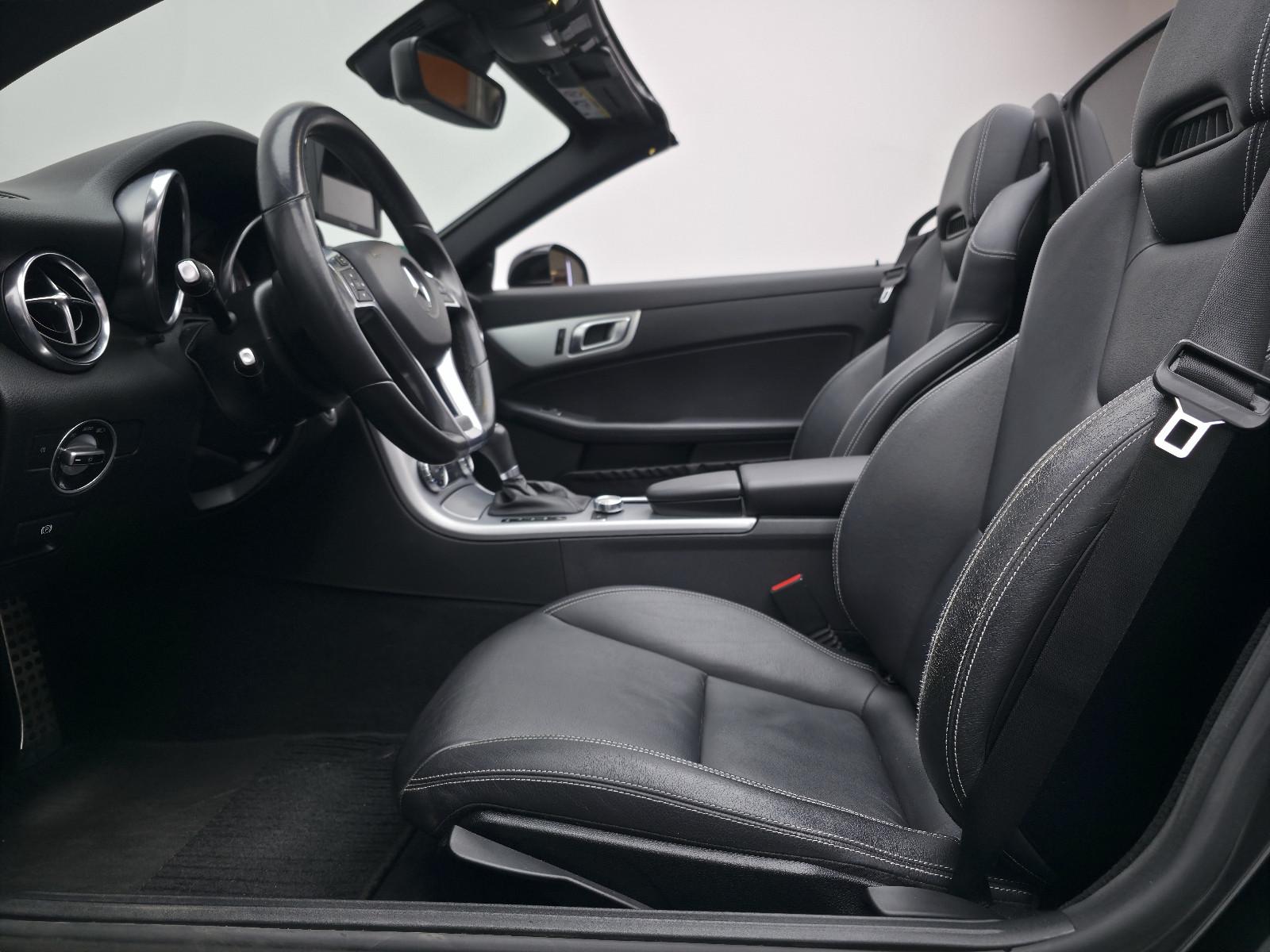 MERCEDES-BENZ SLK 200 1.8 CGI 184ch BVA Toit pano électrique Sièges chauffants cuir Historique présent - 2EME MAIN