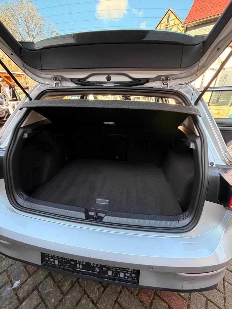 Volkswagen Golf VIII Lim. Life eTSI, миниатюра 29