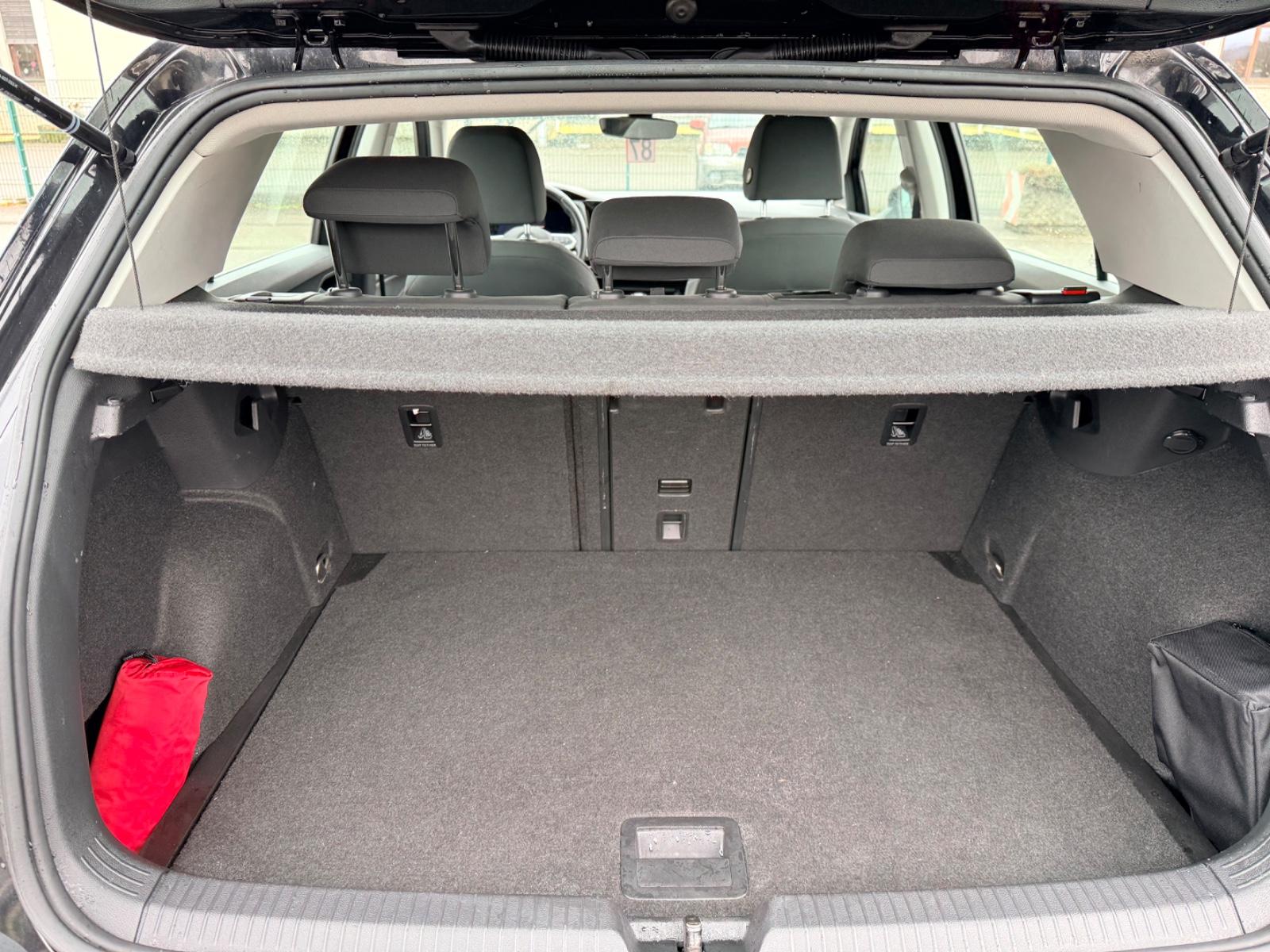 Volkswagen Golf VIII Lim. Life, миниатюра 16