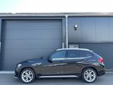 BMW X1 sDrive 2.0D*AUTOMATIK*NAV*AHK*SHZ*LEDER*TEM - BMW X1
