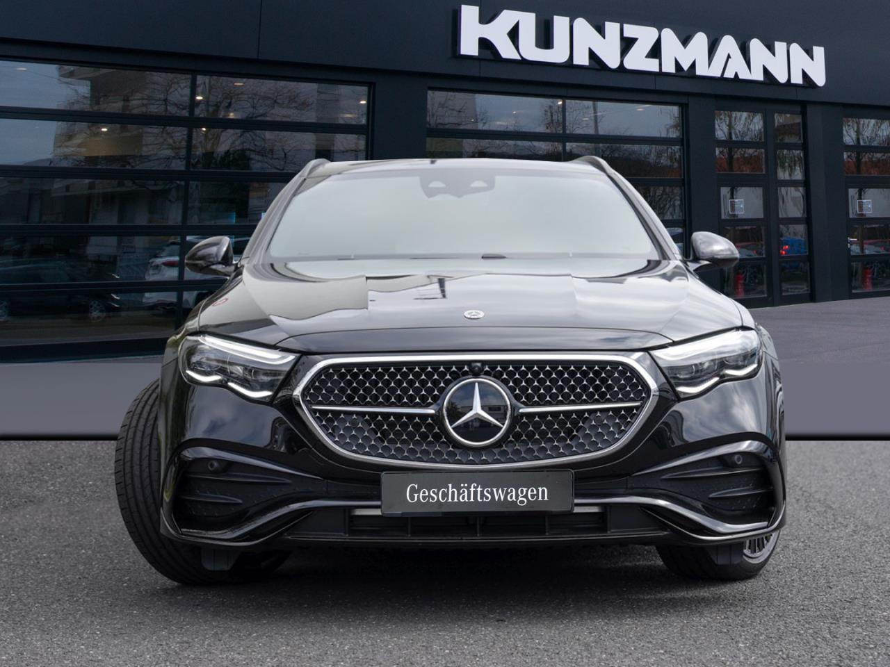 Mercedes-Benz E 220 d T-Modell AMG Night Panorama Distronic