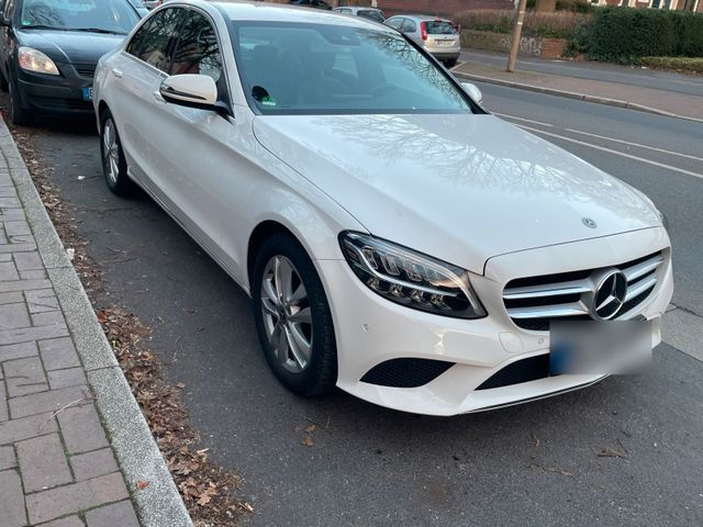 MERCEDES-BENZ Mercedes Benz C180