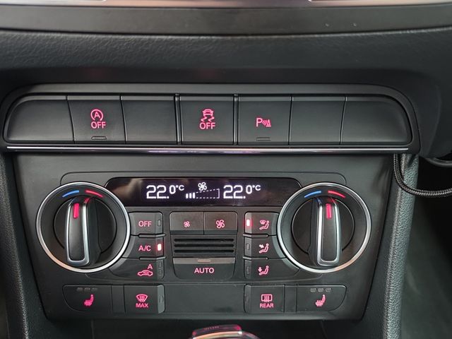 Q3 1.4 TFSI DSG*LED*