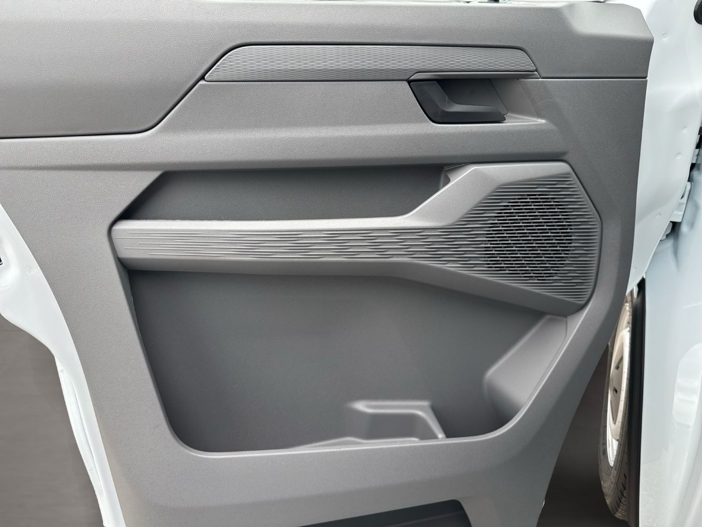 Volkswagen T7 Transporter - Bild 15