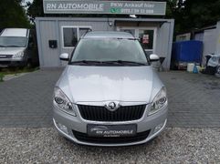 Fahrzeugabbildung Skoda Roomster Fresh  **SCHECKHEFT / 8-FACH-BEREIFT /