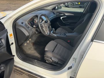 Opel Insignia - 8