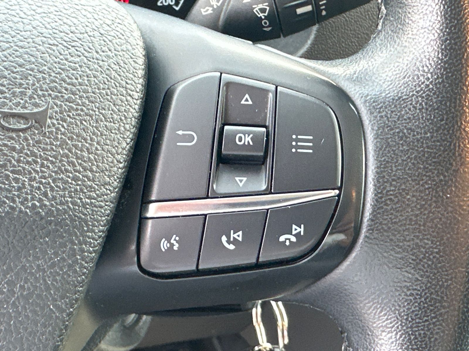 Fahrzeugabbildung Ford Transit Custom 300 L2 NAV+KLIMA+PDC+SHZ+CARPLAY