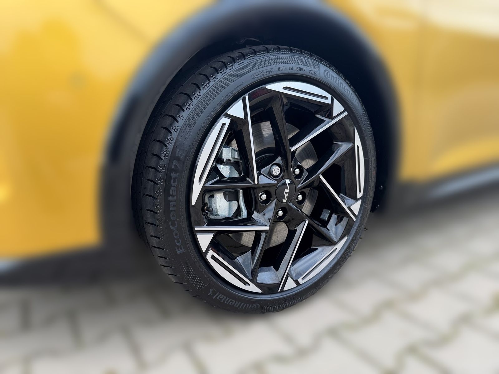 Fahrzeugabbildung Kia K4 1.6T 180 DCT GTLine DWP+ SZ SD 18