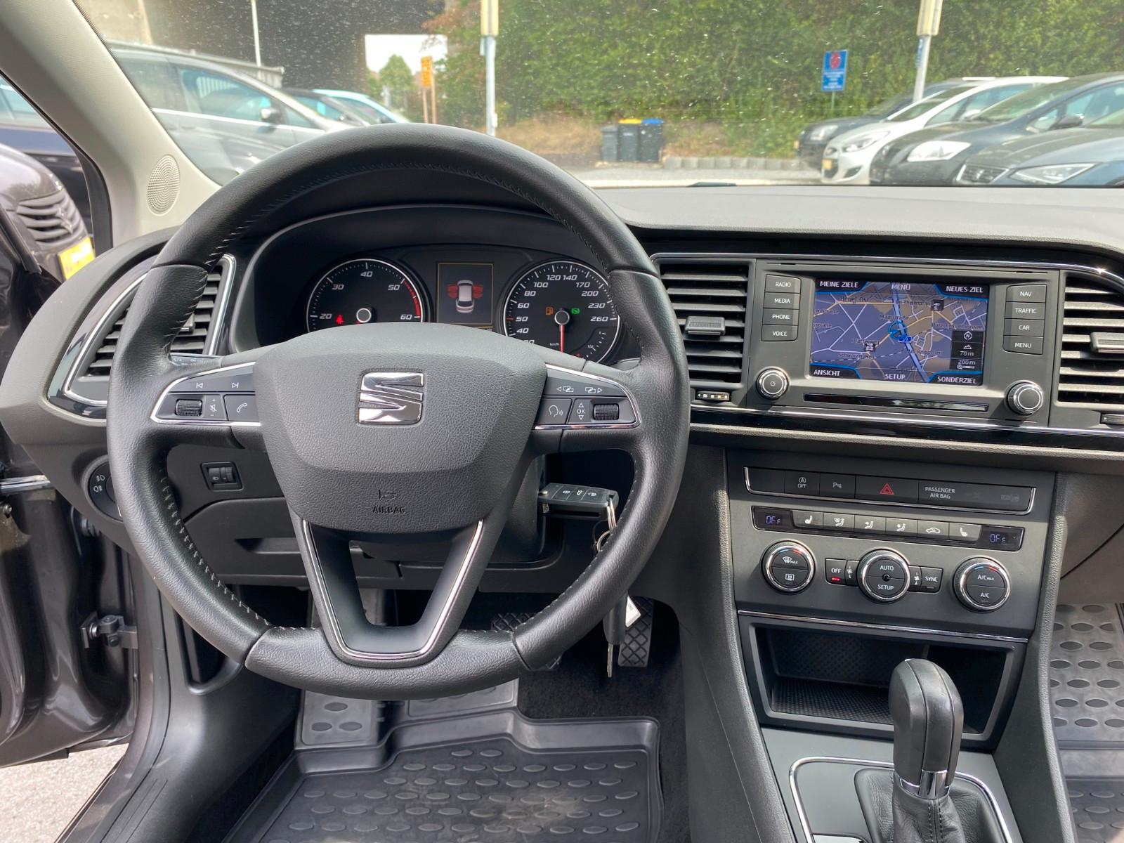 Seat Leon 2014 — photo 10