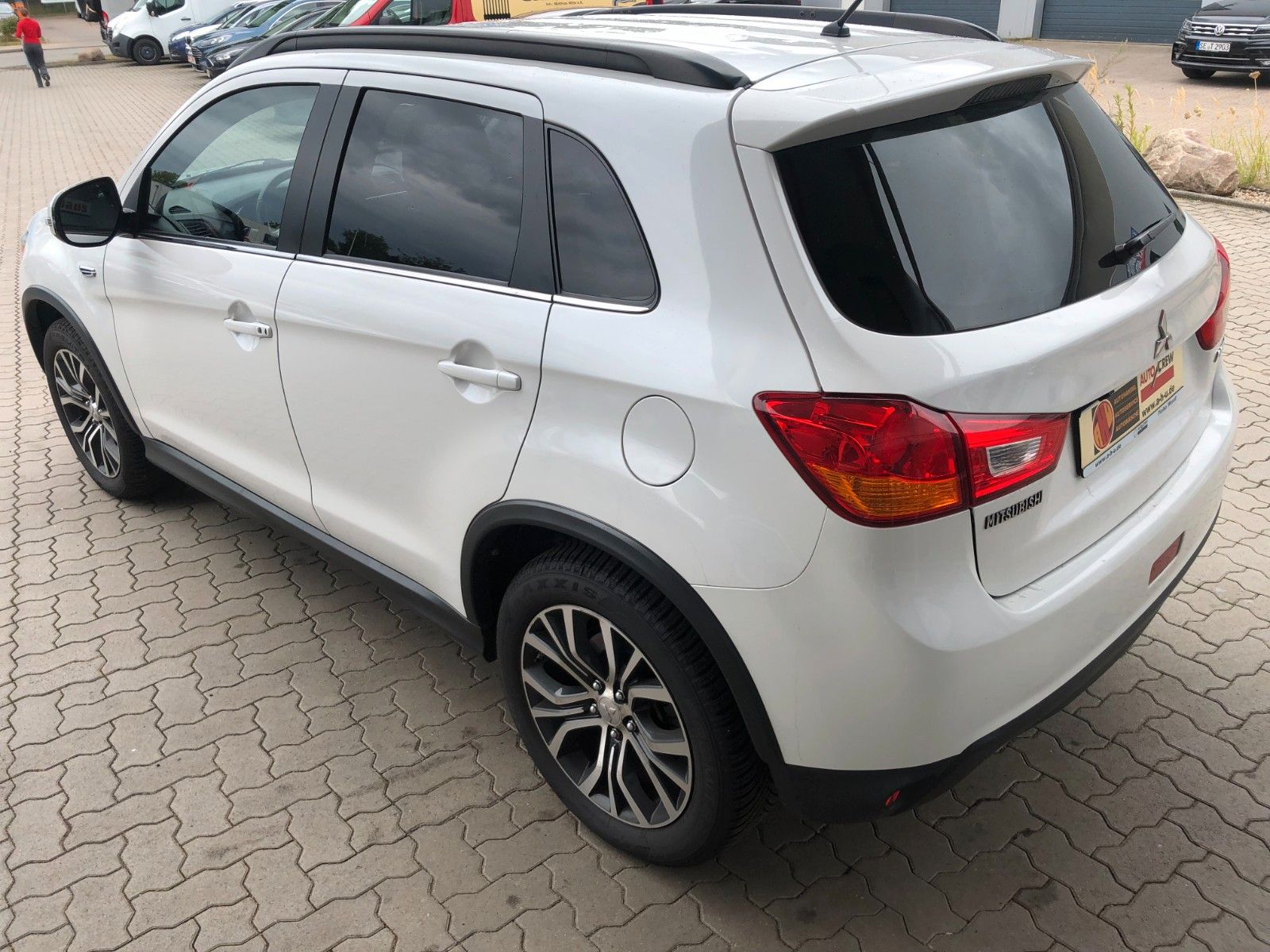 Fahrzeugabbildung Mitsubishi ASX SUV-Star+ 4WD Hagelschaden