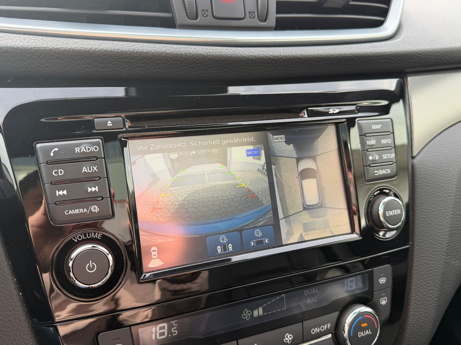 Fahrzeugabbildung Nissan Qashqai Tekna /GLASDACH/360°/MEMORY/NAVI