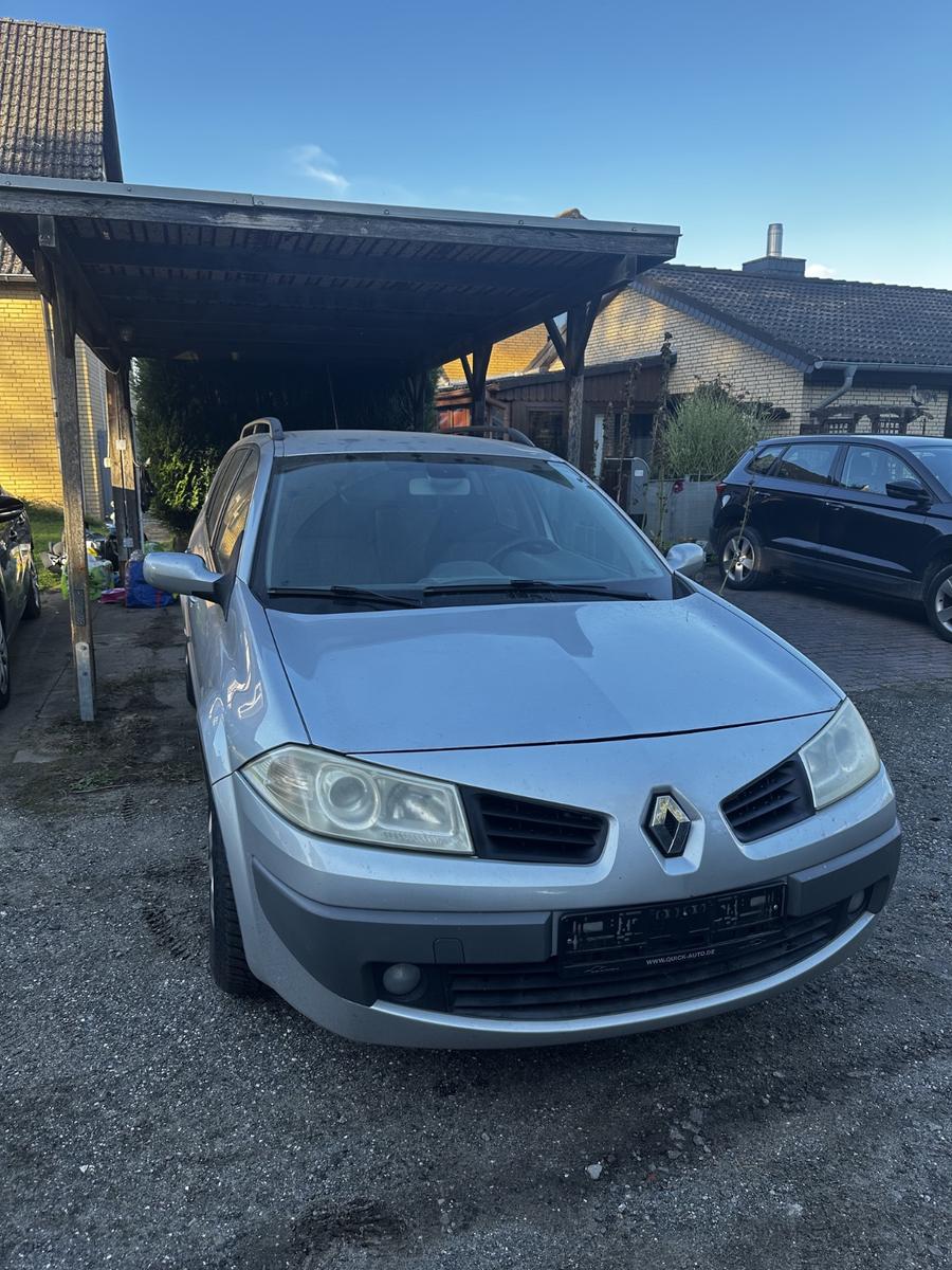 Renault Megane 2006 — rear view