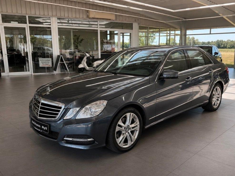 Mercedes-Benz E 220 CDI AVANTGARDE