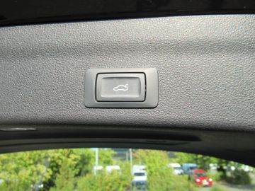 Audi A6 - 6