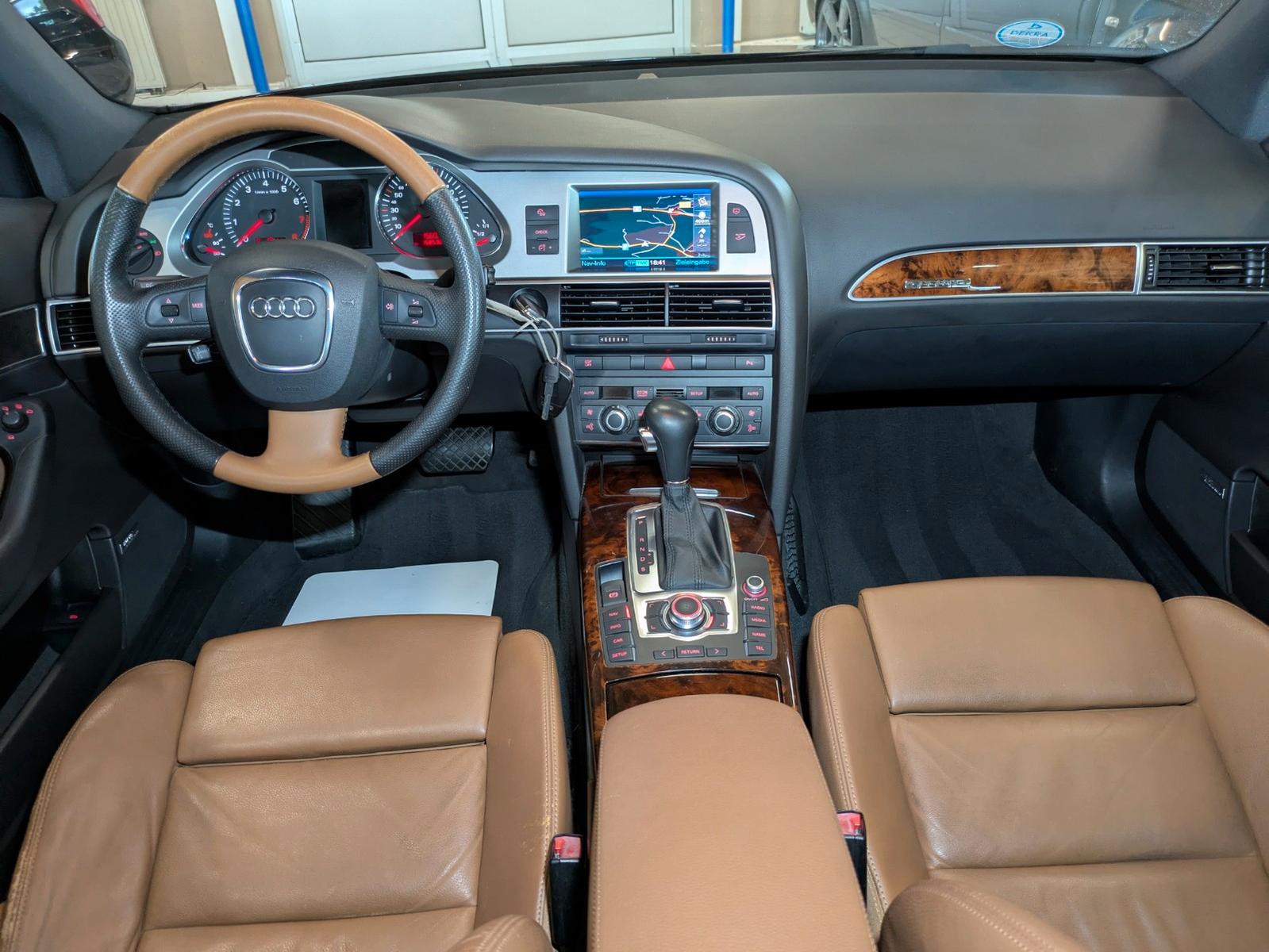 AUDI A6 AVANT 3.2 FSI QUATTRO 256ch S LINE - CUIR - SUSPENSION PNEUMATIQUE - BOSE - TOIT PANORAMIQUE - CHAÎNE NEUVE